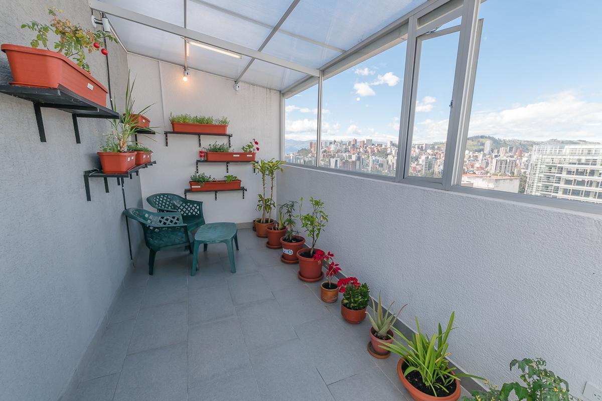 Suite De Lujo, Piso Alto, Junto Parque Carolina, Generador Electrico Кито Екстериор снимка